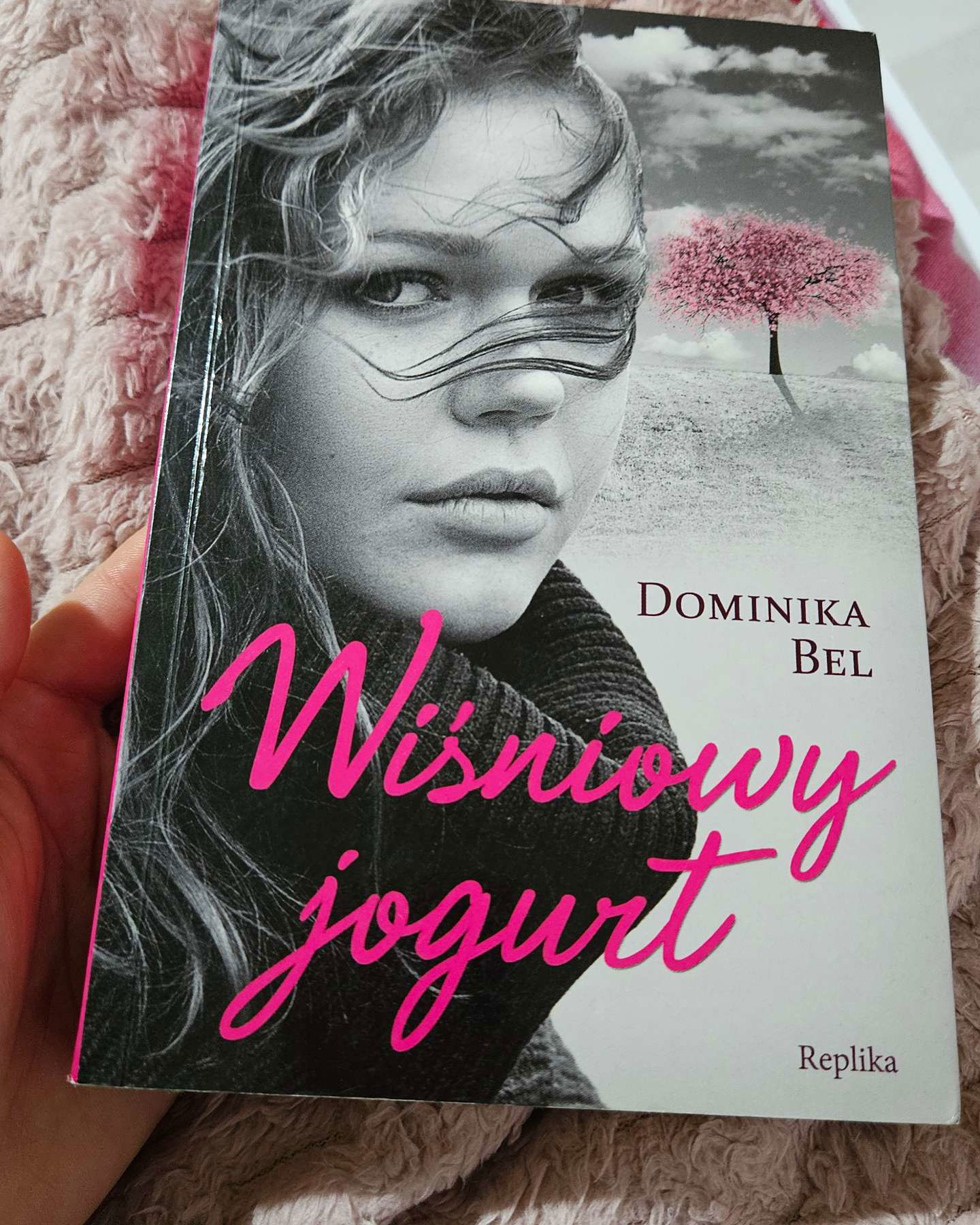 Wiśniowy jogurt-Dominika  Bel