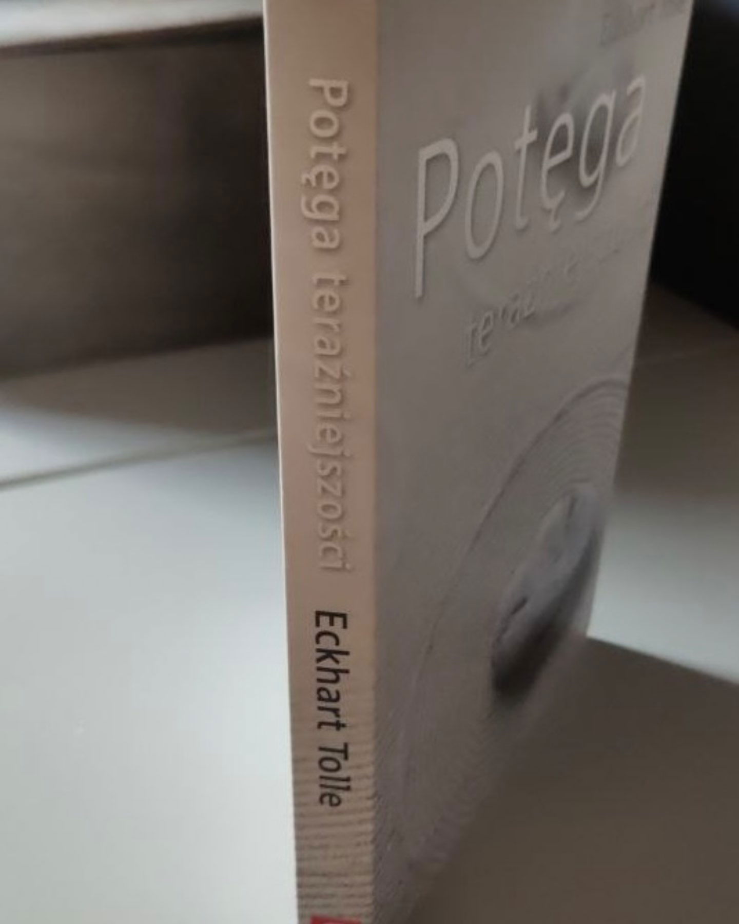 Potęga teraźniejszości-Eckhart Tolle
