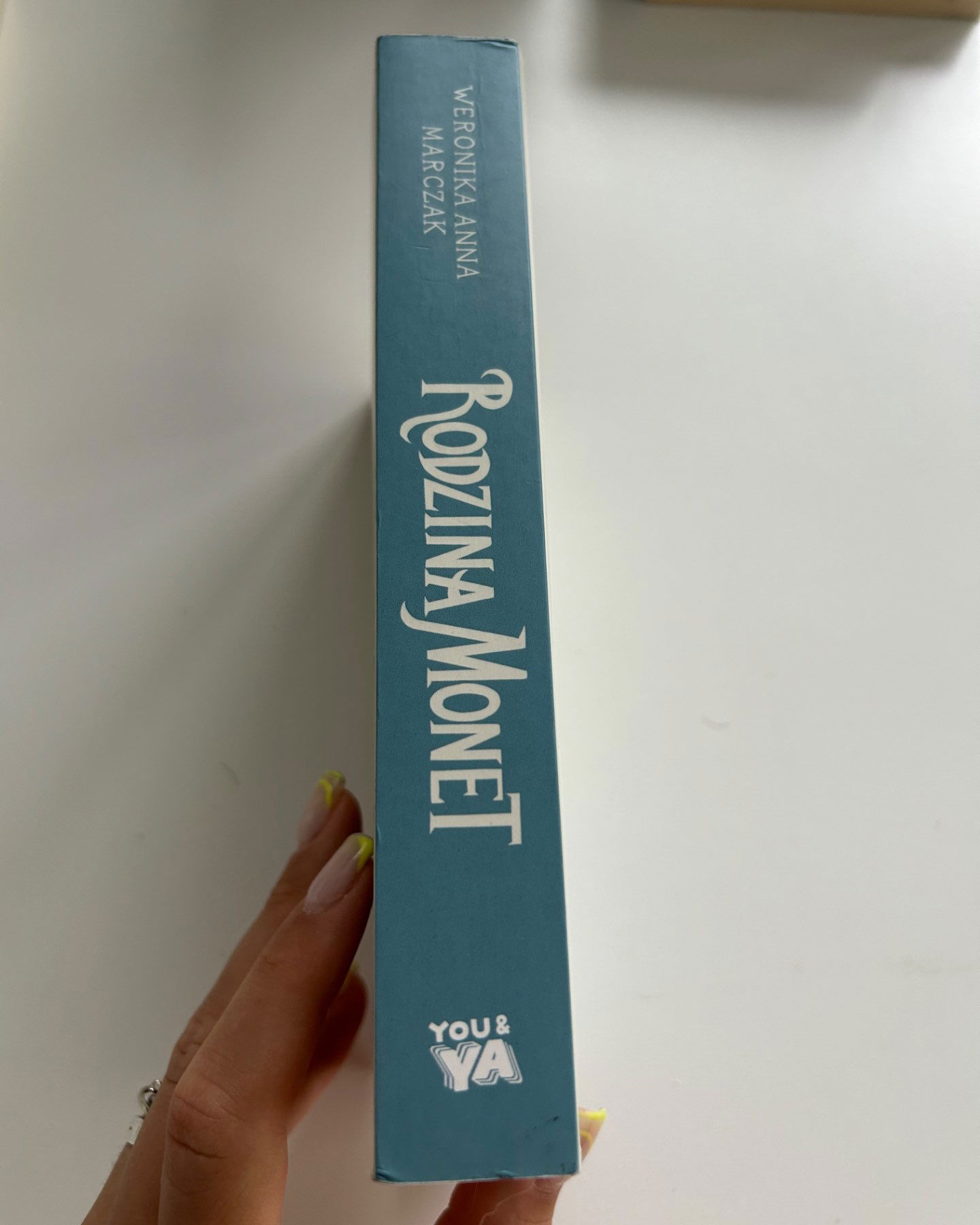 Rodzina Monet Królewna tom 2 część 1-Weronika Anna Marczak